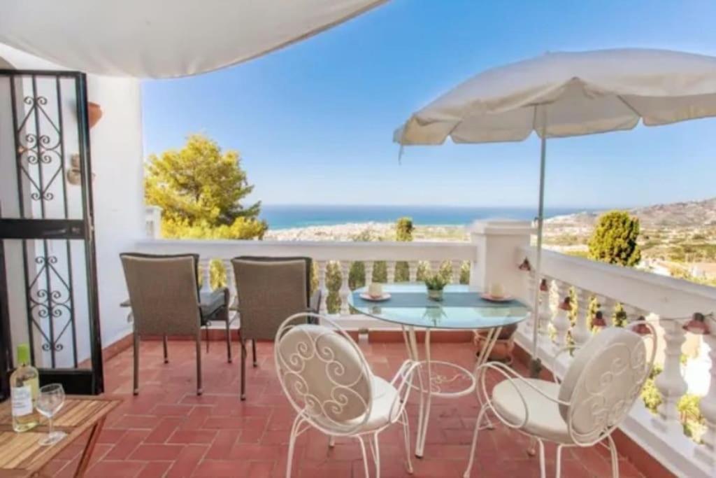 Precioso Apartamento Mandarinos Con Vistas Al Mar Nerja Bagian luar foto