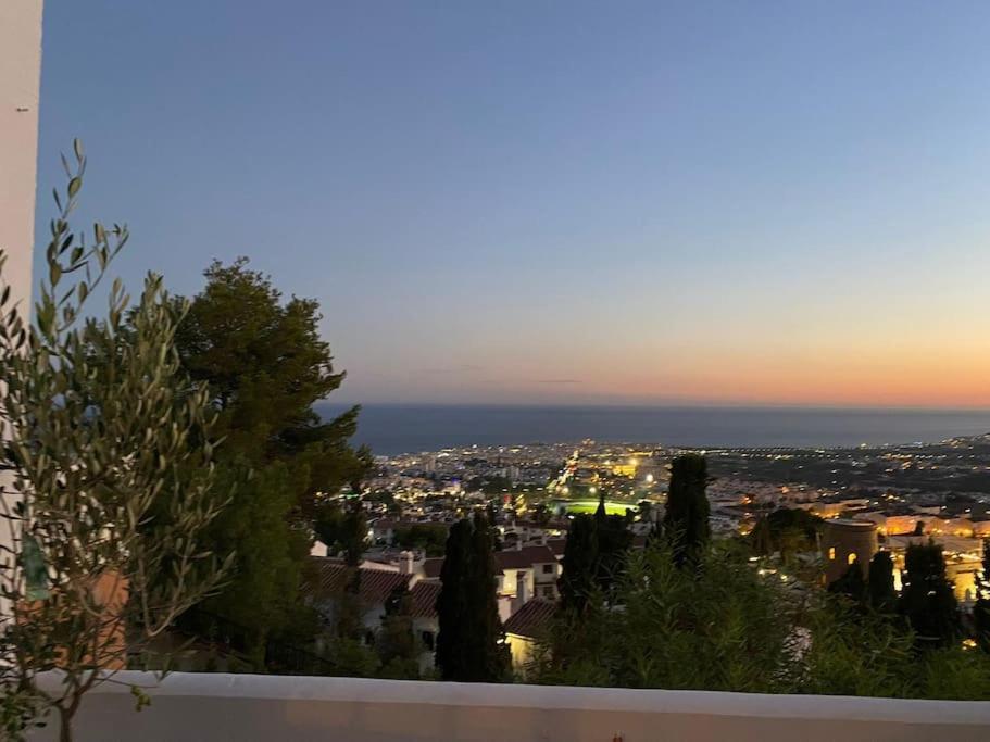 Precioso Apartamento Mandarinos Con Vistas Al Mar Nerja Bagian luar foto