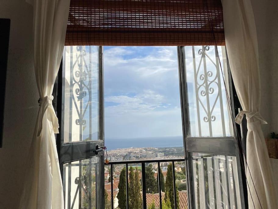 Precioso Apartamento Mandarinos Con Vistas Al Mar Nerja Bagian luar foto